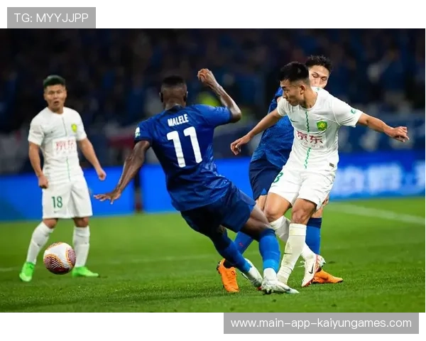 中超边路组合与倒三角配合训练:攻防一体的制胜法宝